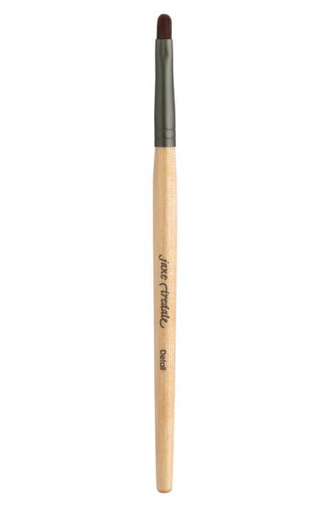 Jane Iredale Кисть для проработки деталей века Detail Brush